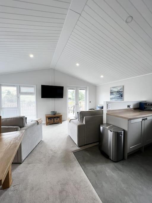 Diddly Squat Lodge With Hot Tub, Pendle View Holiday Park Clitheroe Exterior foto